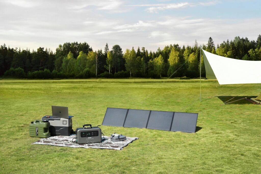 Zendure Power Station with Solar Panels